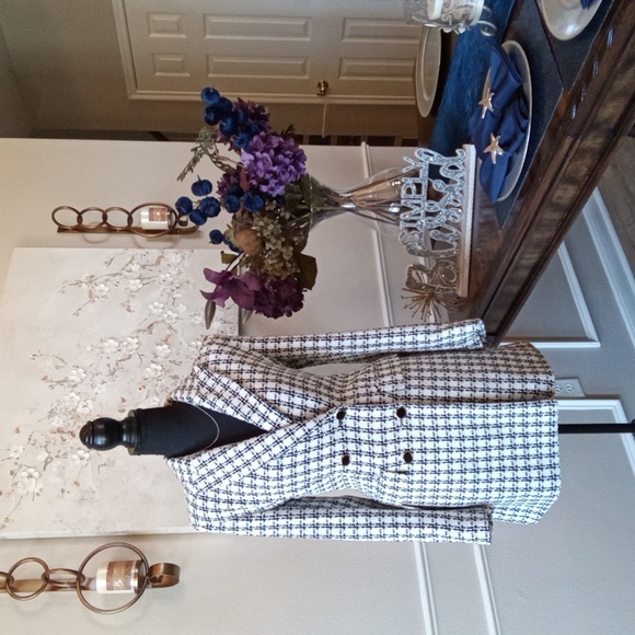 Zara Women's White And Black Double Breasted Tailored Coat. Size M - Picture 7 of 17